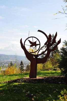 Photo of Bird Mountain sculpture